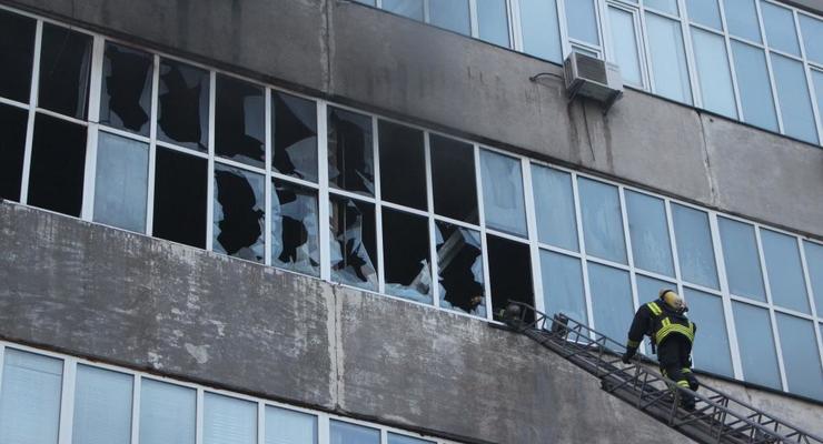 В Киеве горела обувная фабрика, работников эвакуировали