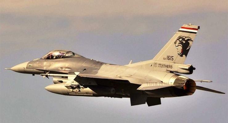 Ирак нанес авиаудар по позициям ИГИЛ в Сирии
