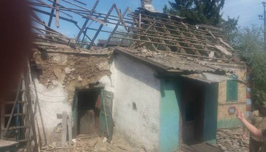 На Донбассе обстреляли Зайцево, ранен гражданский