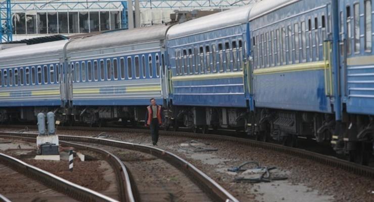 Укрзализныця назначила дополнительные поезда на Троицу