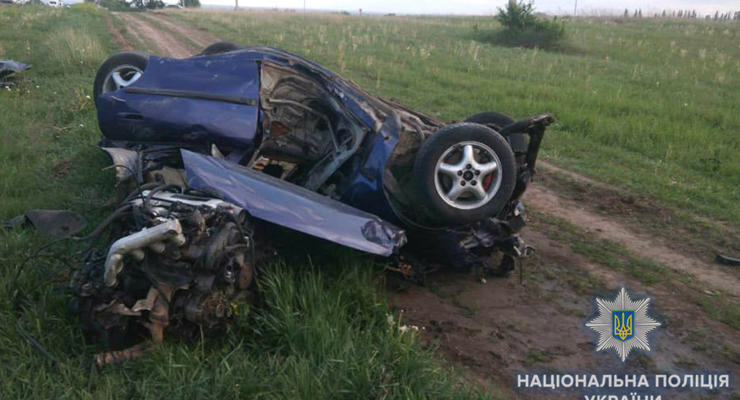 В Ровенской области авто вылетело с дороги: двое погибших