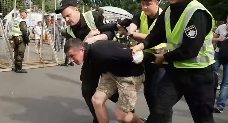День Победы: в Киеве задержаны четыре человека