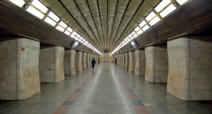 В центре Киева в метро умер пассажир