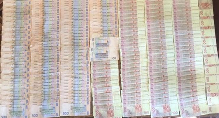 Военного прокурора пытались подкупить за 100 тысяч гривен