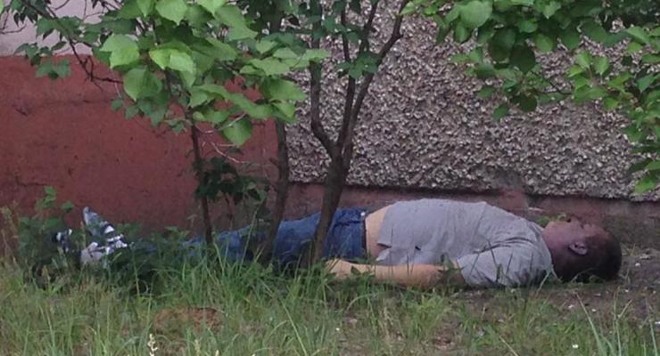 Под Киевом возле жилого дома нашли труп