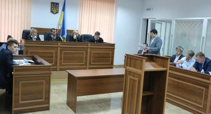 Суд продлил меру пресечения Насирову