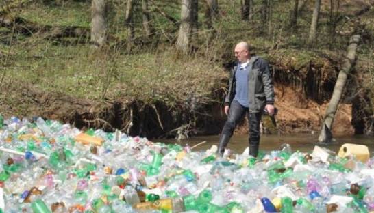 Венгерский Greenpeace требует наказать Украину за мусор в реках