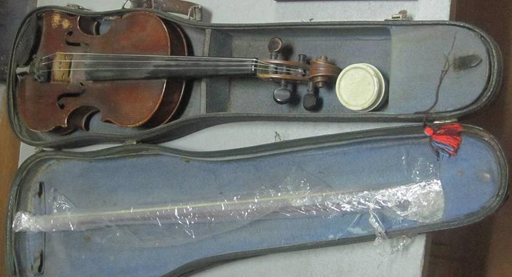 Из Украины в РФ пытались вывезти скрипку Страдивари