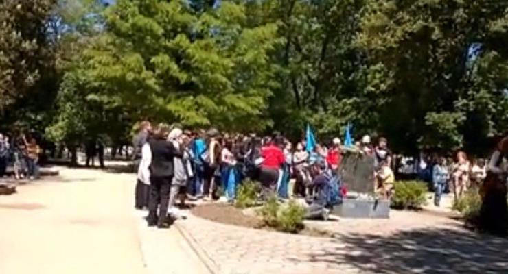 В Крыму в День памяти жертв геноцида татар массовые задержания