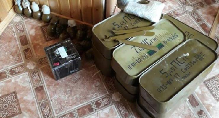 На Прикарпатье у экс-военного изъяли 22 гранатомета