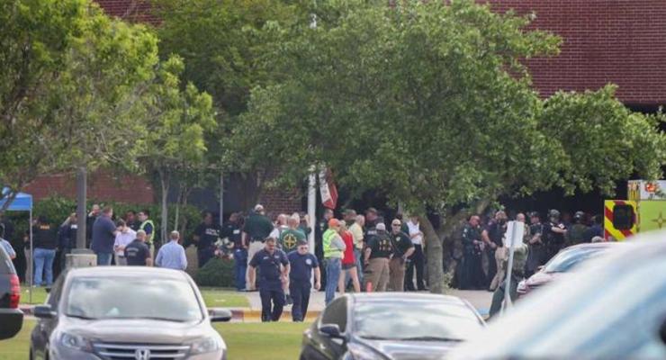 Стрельба в техасской школе: найдены взрывные устройства