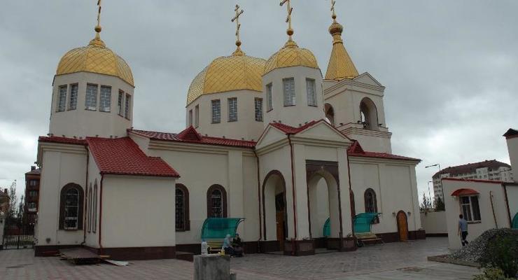 В центре Грозного возле церкви убили семь человек