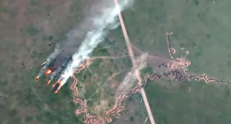 Журналист с дрона показал уничтожение БМП боевиков