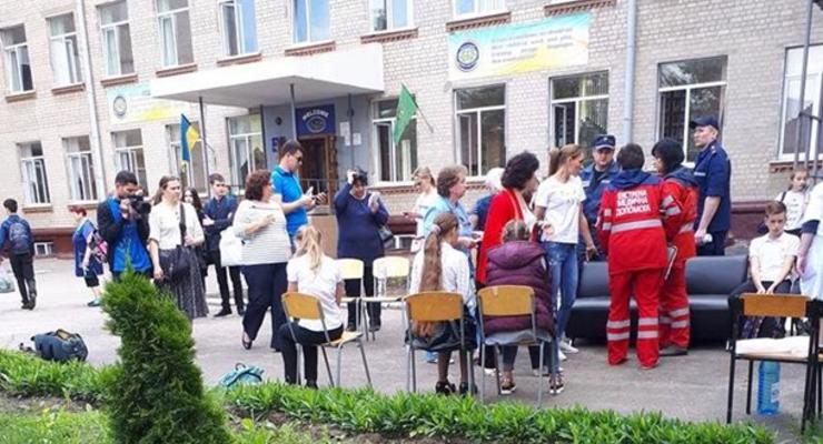 Отравление в Харькове: число госпитализированных выросло до 37