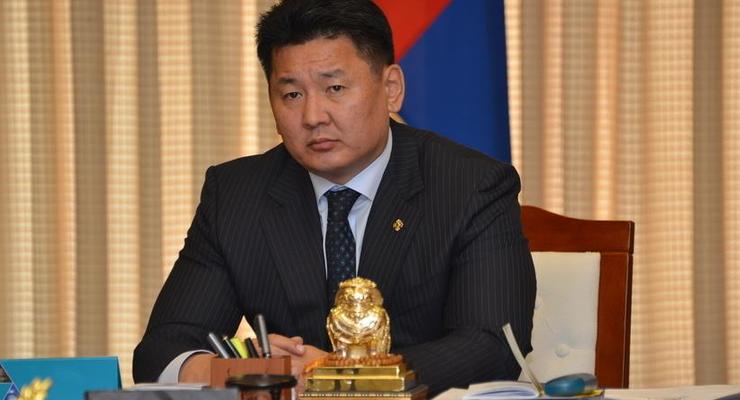 Премьер Монголии отменил визит в Россию