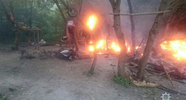 На лагерь ромов в Тернополе напали неизвестные с битами