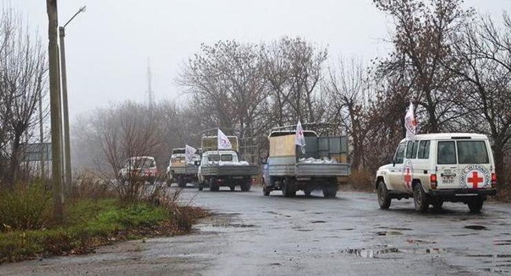 Красный Крест поставил в ДНР более 400 т гумпомощи