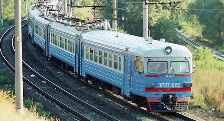 Помощник машиниста умер после наезда поезда на женщину под Николаевом