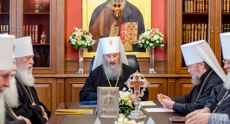 Синод обратился к верущим по автокефалии в Украине