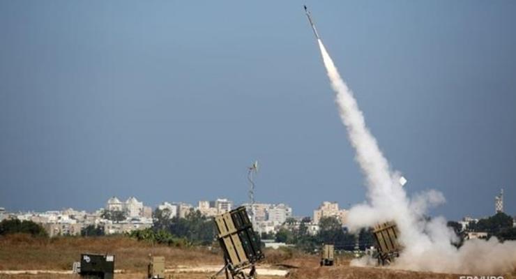 Израиль подвергся крупнейшему обстрелу за четыре года