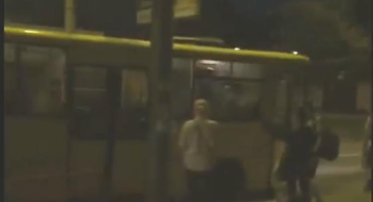 В Киеве маршрутка на ходу потеряла колесо