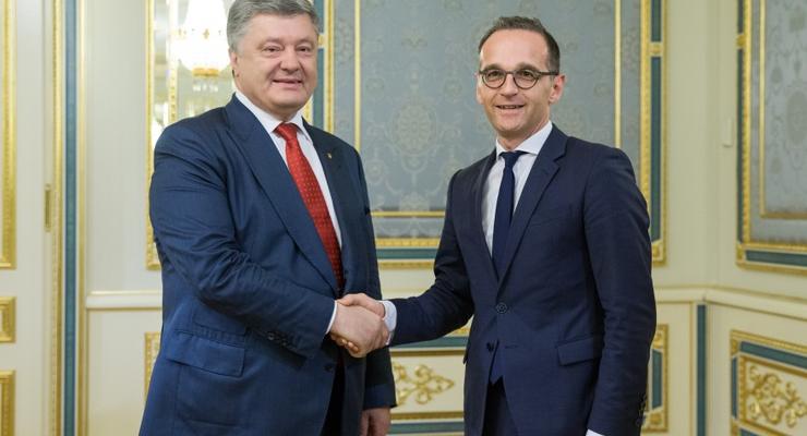 Порошенко обсудил с главой МИД ФРГ подготовку к саммиту Украина-ЕС
