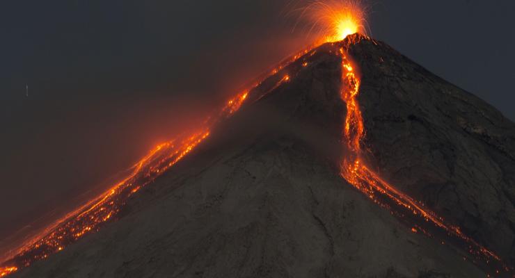 Извержение вулкана в Гватемале: шесть человек погибли