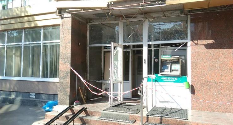 В Кропивницком прогремел взрыв на пороге банка