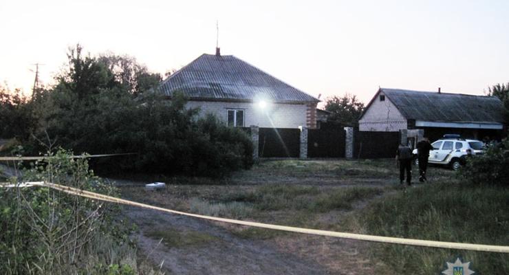 В Донецкой области жилой дом забросали гранатами