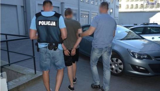 В Польше задержали пьяного украинца, разъезжавшего на авто по пирсу