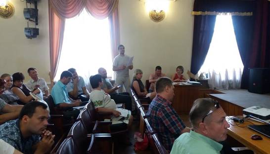 Жлобский язык: В Кропивницком депутаты отказались выступать на украинском