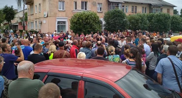 Смерть активиста Бычко: жители митингуют, требуют расследовать убийство