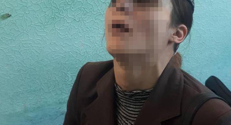 В Киеве полиция задержала наркоманку с ребенком на руках