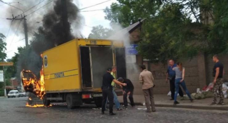 В Черновцах сгорел грузовик Укрпочты