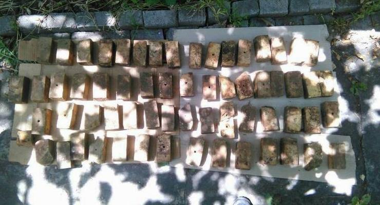 В Краматорске пенсионерка сдала полиции 26 кг взрывчатки