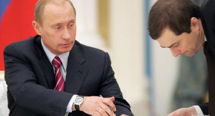 Сурков остался на посту помощника Путина