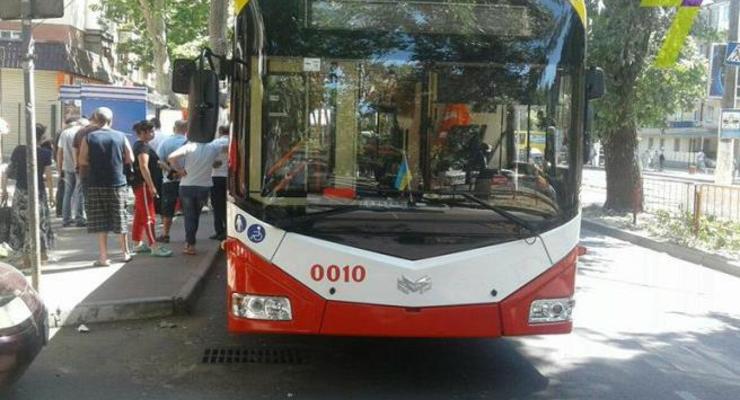 В Одессе женщина выпала из троллейбуса