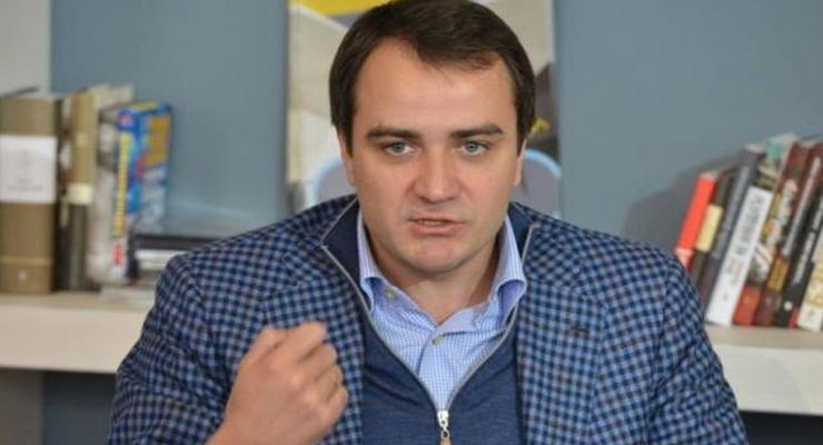 Украинским  блогерам предложили написать посты за деньги против Павелко