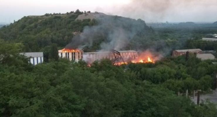СМИ: В Донецке произошел пожар на территории шахты