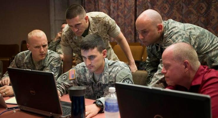 Пентагон разрешил кибервойскам США хакерские рейды на иностранные сети, - СМИ