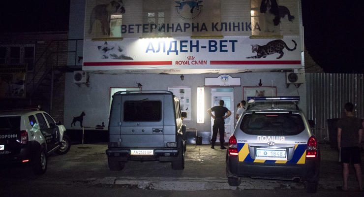 В Киеве ветеринара избили огнетушителем и порезали лицо