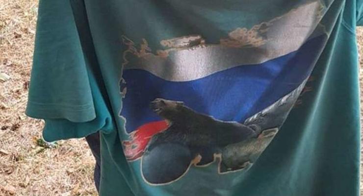 В церкви УПЦ МП раздают футболки с флагом РФ