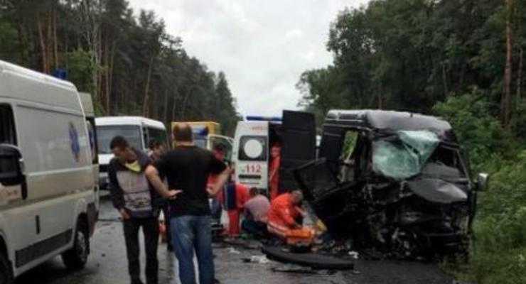 На Львовщине белорусы попали в ДТП: восемь пострадавших