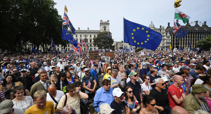 В Лондоне прошел массовый митинг за новый референдум по Brexit