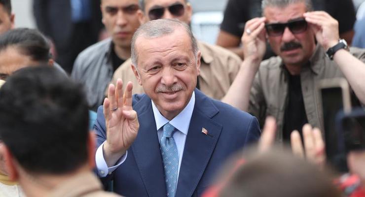 Эрдоган лидирует на президентских выборах в Турции