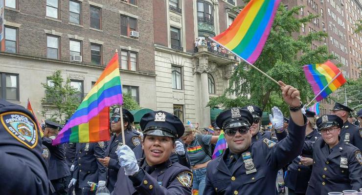 По США прокатились гей-парады