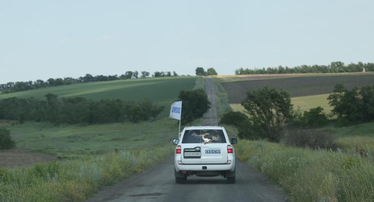Сепаратисты вынудили наблюдателей ОБСЕ ехать по заминированной дороге