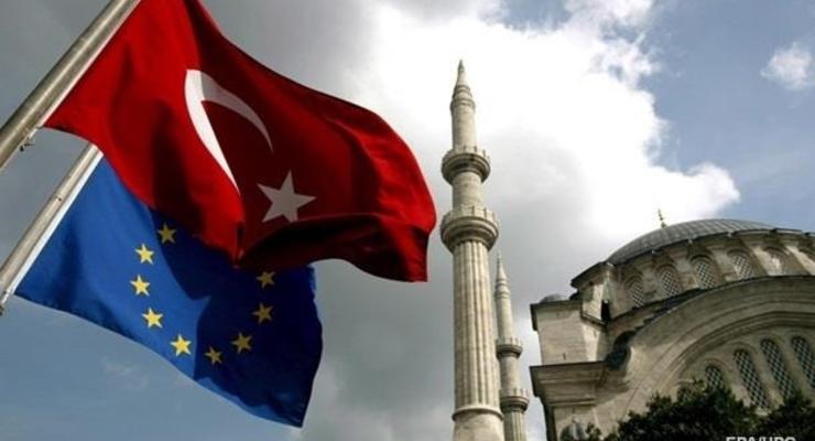 Приостановлены переговоры о вступлении Турции в ЕС