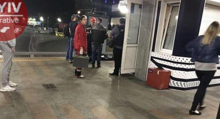 На станции метро в Киеве погиб человек