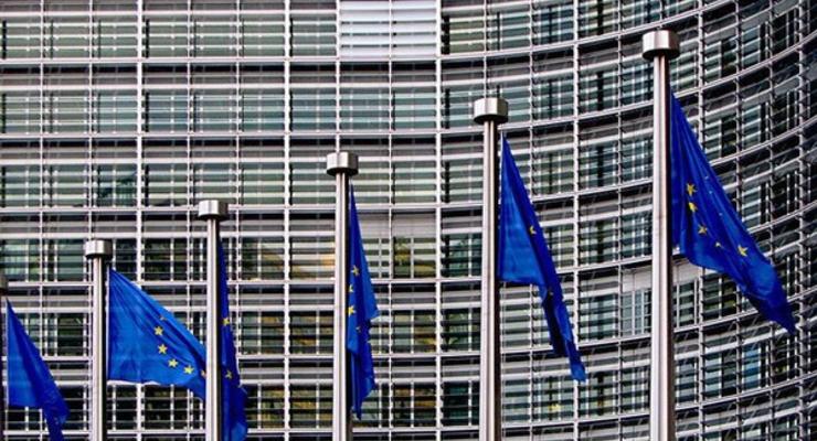 В ЕС ужесточат правила перевозки наличных, банковских карт и украшений